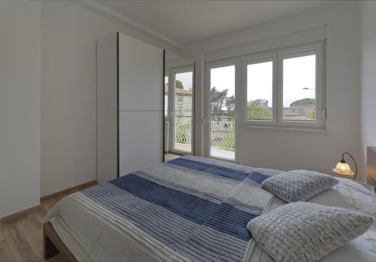 Apartment Patrik By Rent Istria Umag Eksteriør bilde