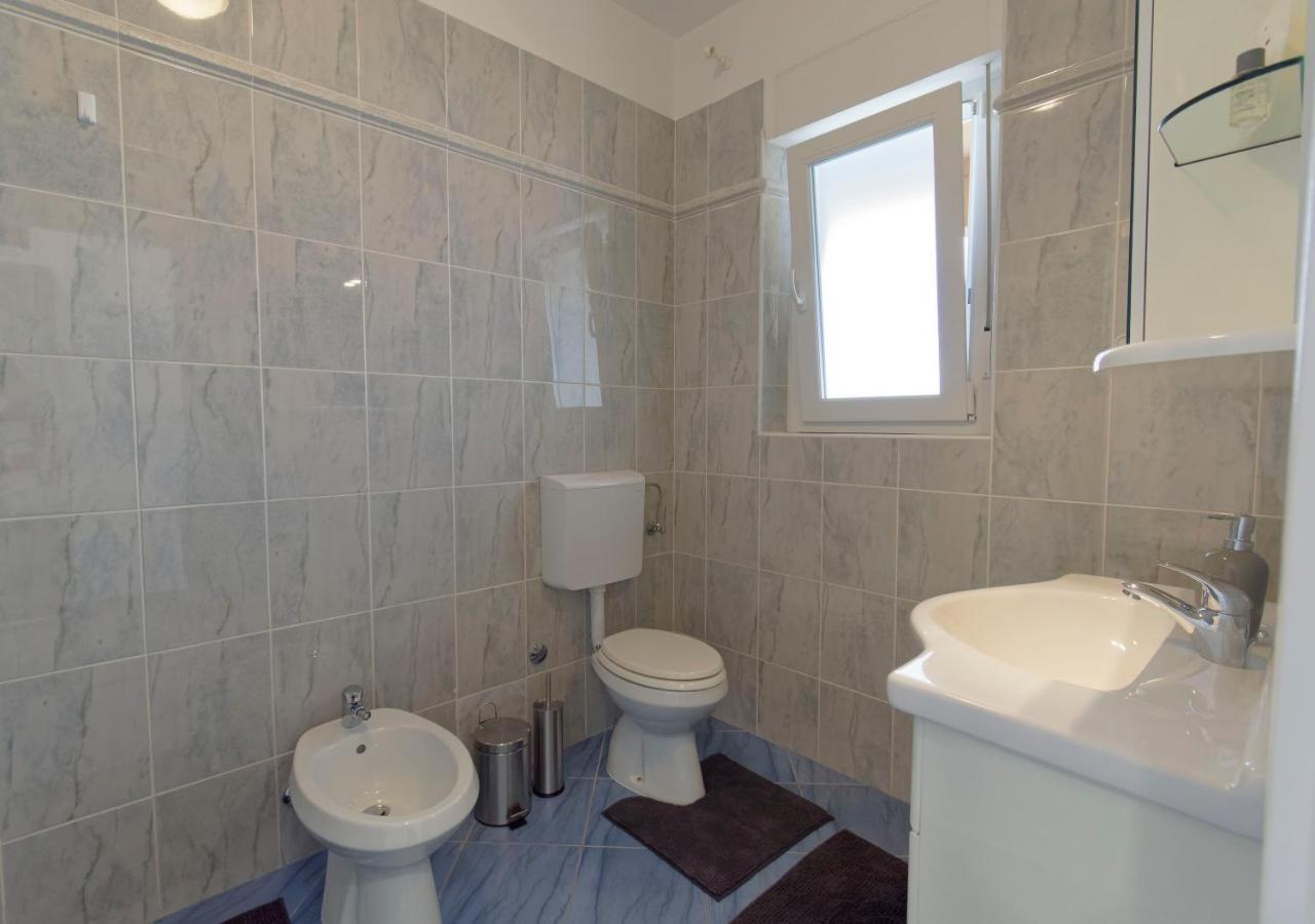 Apartment Patrik By Rent Istria Umag Eksteriør bilde